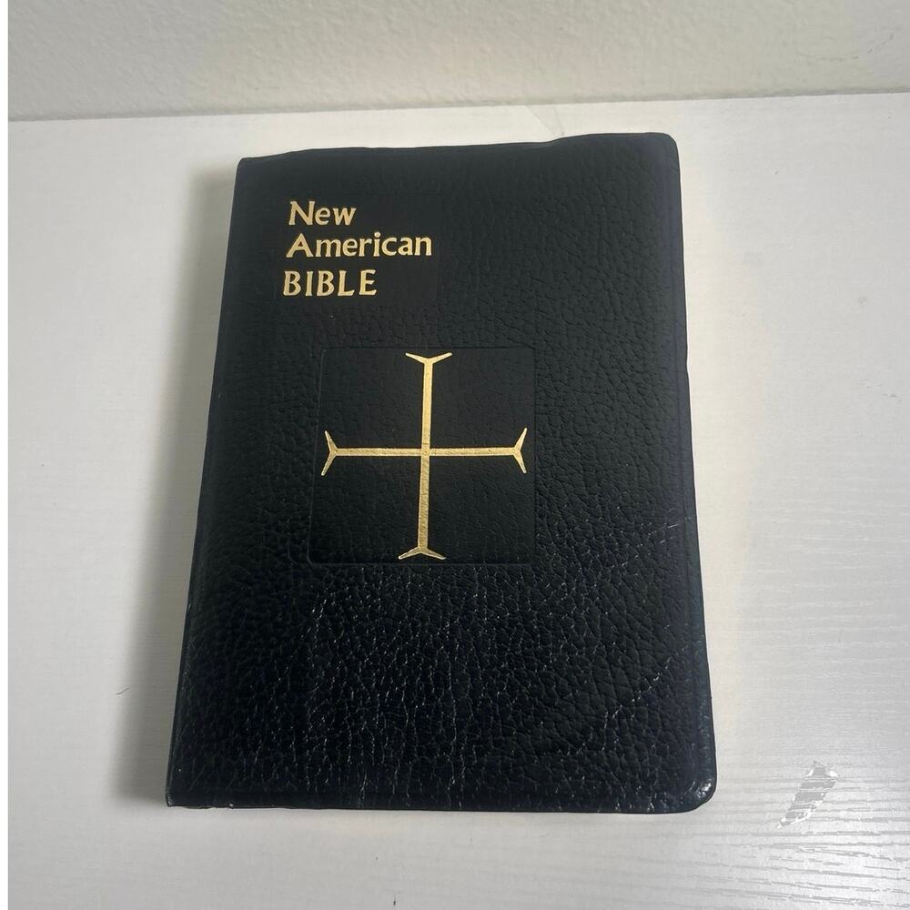 Vtg Large Print Catholic New Am Bible St. Joseph Edition T-611 1992 Fam Record
